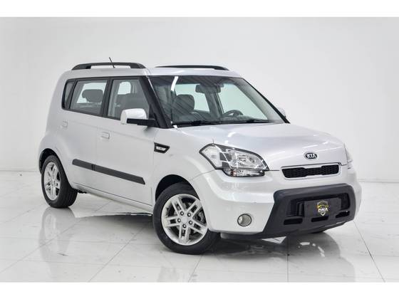 KIA SOUL 1.6 EX 16V FLEX 4P MANUAL KIA SOUL 1.6 EX 16V FLEX 4P MANUAL